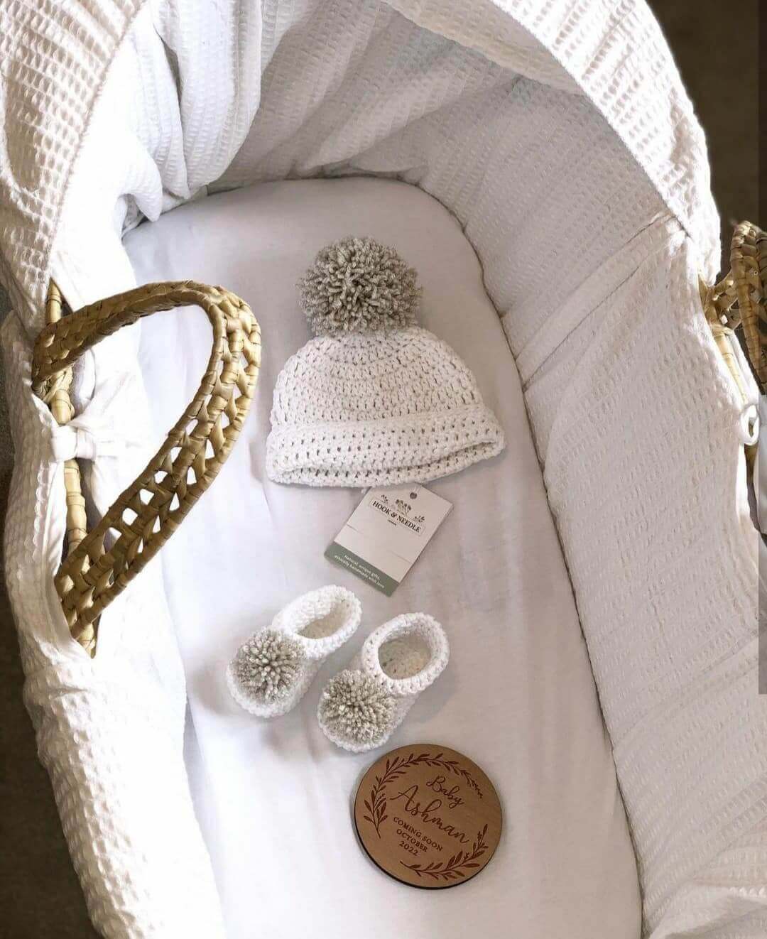 Pregnancy announcement flat lay