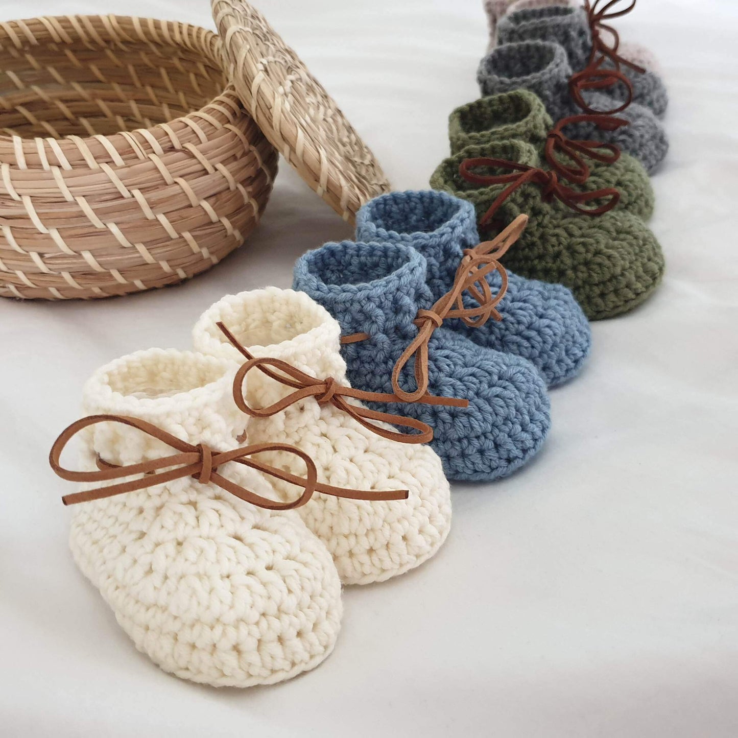 Merino baby booties 