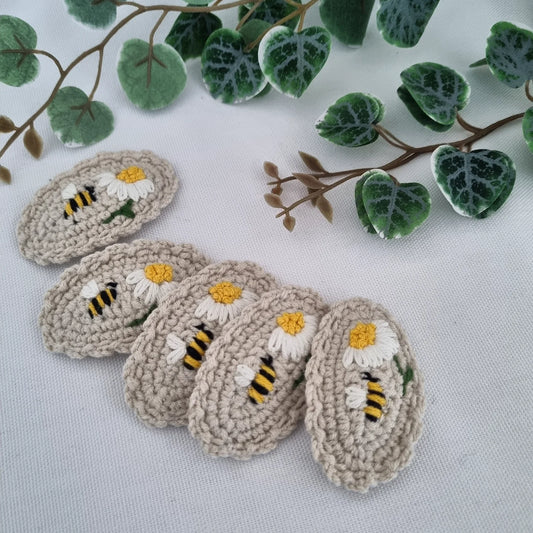 Handmade crochet hair clip - Summer bee 🐝