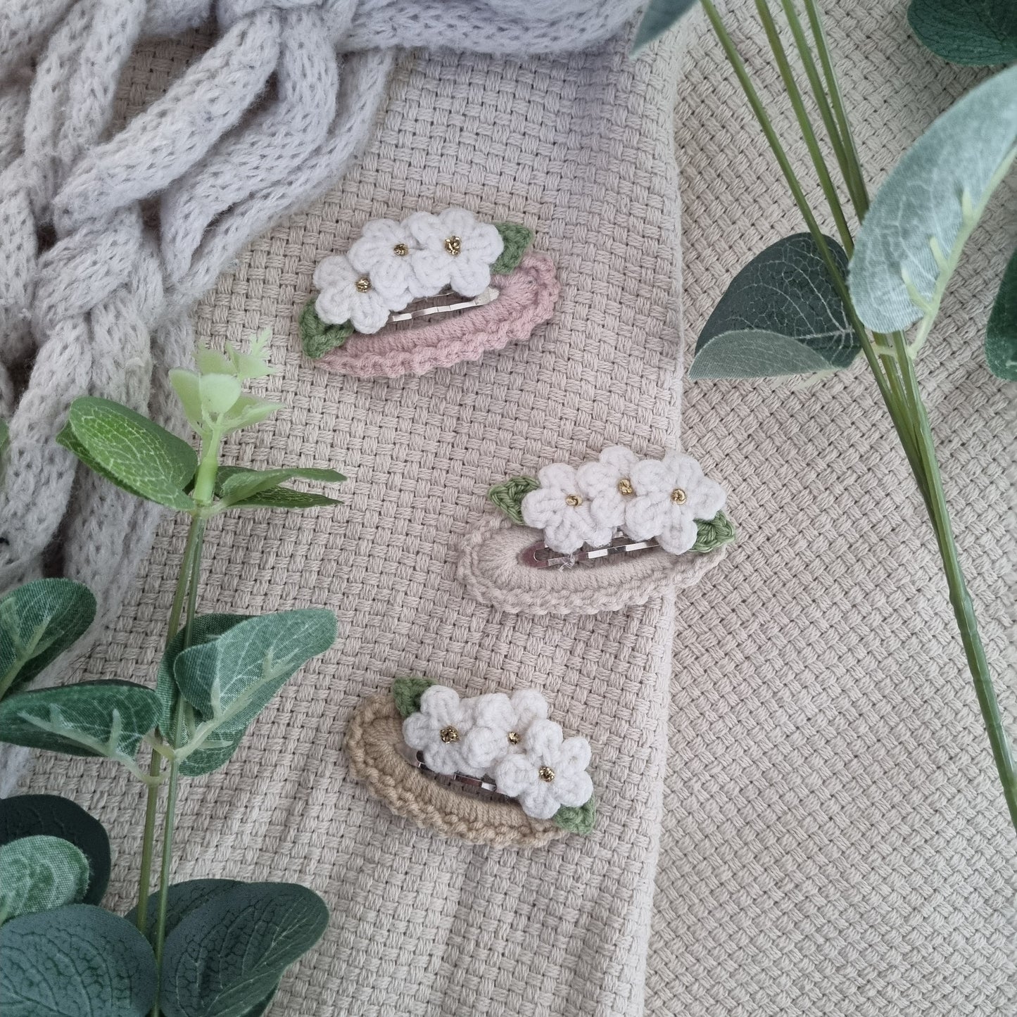 Handmade crochet hair clip - Flowers 🌸