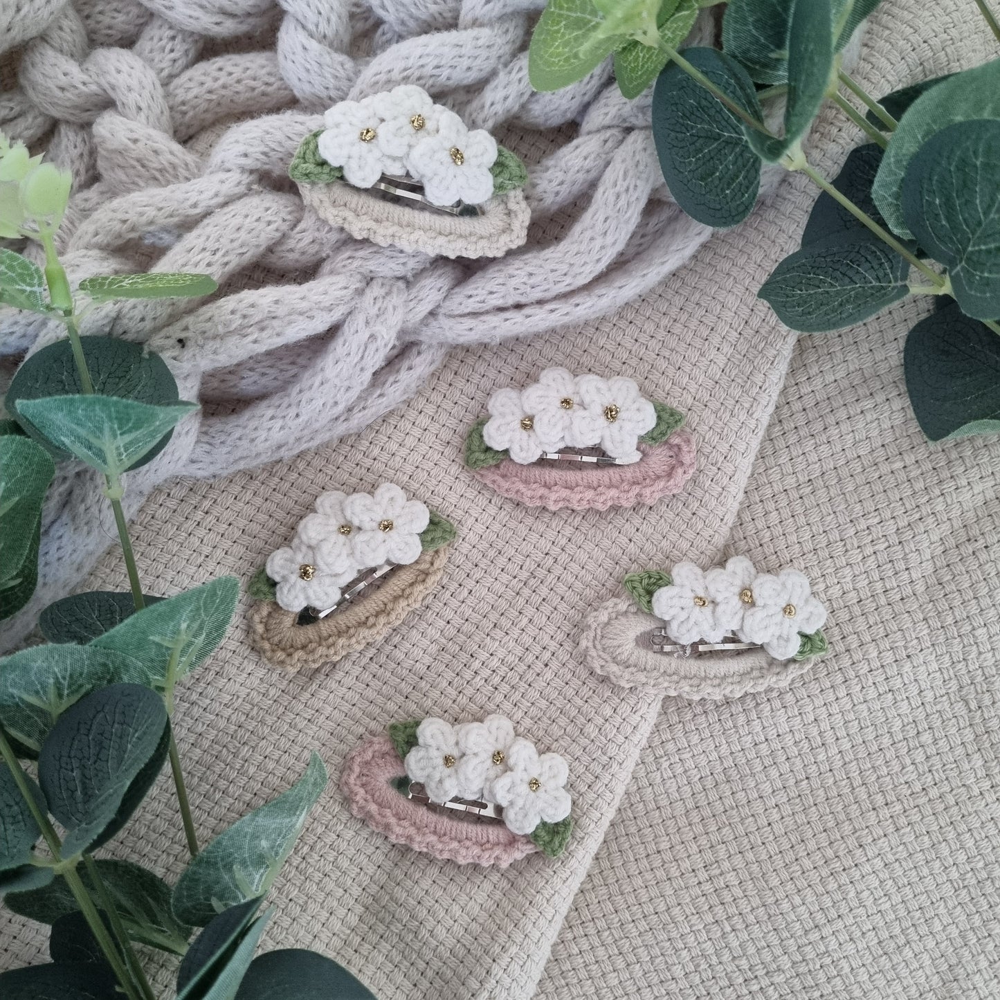 Handmade crochet hair clip - Flowers 🌸